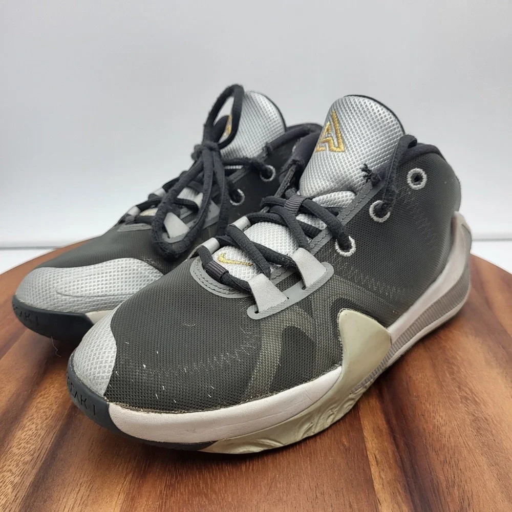 Nike Zoom Freak 1 Basketball Shoes Boys Size 5‎ Y Smoke Grey Sneakers BQ5633-050